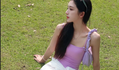 绿色 草地 美女 肖雨 4k 手机 壁纸 竖屏 手机壁纸 1080P壁纸